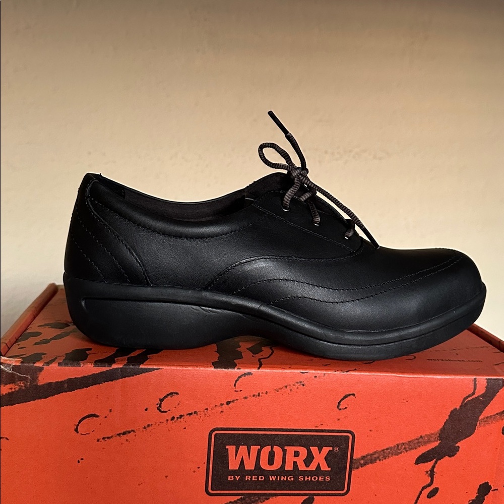 Worx by Red Wing Shoes 6113 Black Leather Slip Resistant Work Shoes Womens 10 M